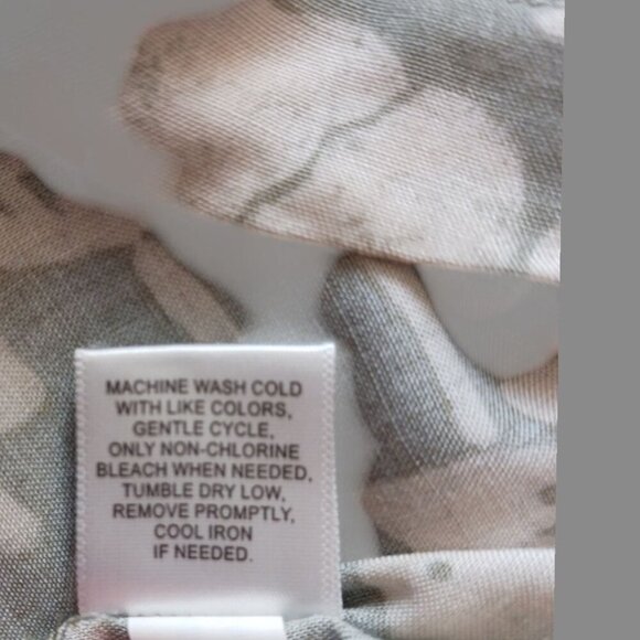 Croft & Barrow Womens Floral Print Blouse Petite XLarge sage & white color - Picture 11 of 12